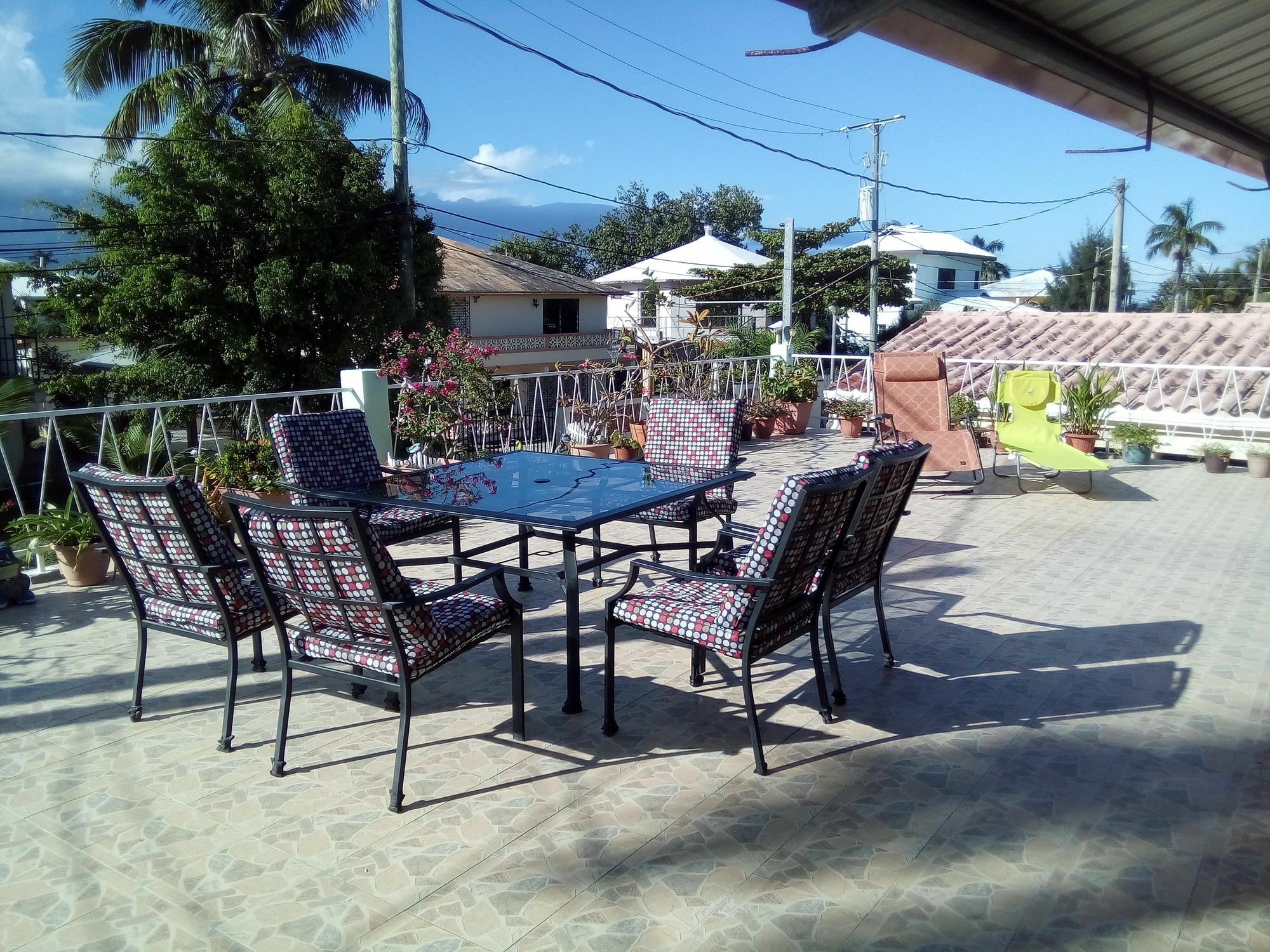 The Red Hut Inn Belize City Extérieur photo